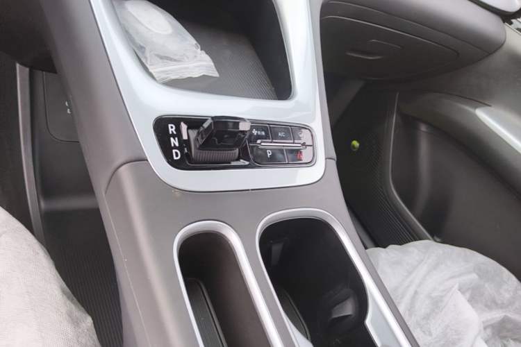 Used Geely Galaxy Geome 2026 Model 310km Dream Edition Gear Lever