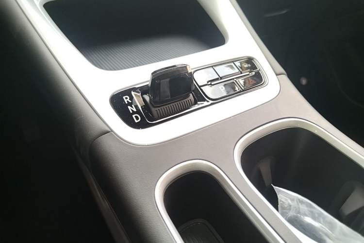Used Geely Galaxy Geome 2026 Model 310km Dream Edition Gear Lever