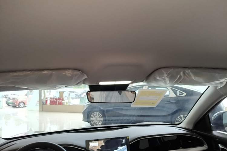 Used Geely Galaxy Geome 2026 Model 310km Youth Edition Headliner
