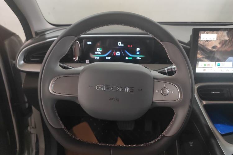 Used Geely Galaxy Geome 2026 Model 310km Youth Edition Interior 3
