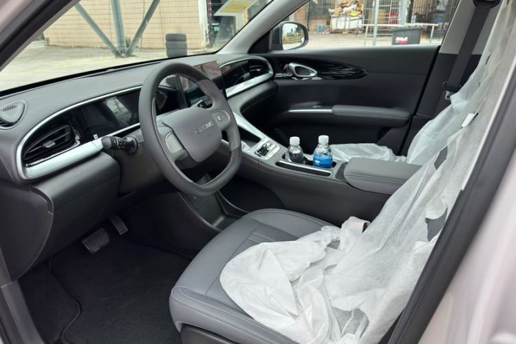Used Geely Galaxy Geome 2026 Model 310km Youth Edition Interior 3