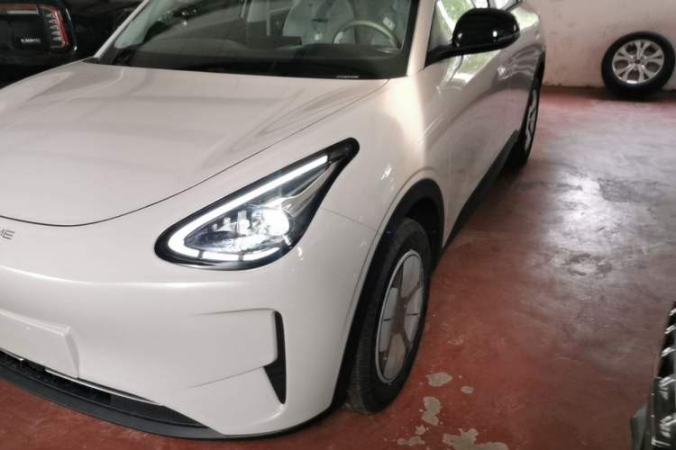 Used Geely Galaxy Geome 2026 Model 310km Youth Edition Left Front Headlight