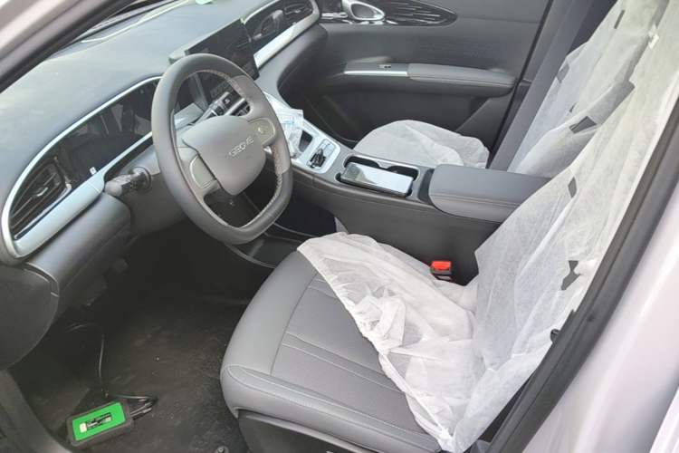 Used Geely Galaxy Geome 2026 Model 310km Youth Edition Left Front Seat