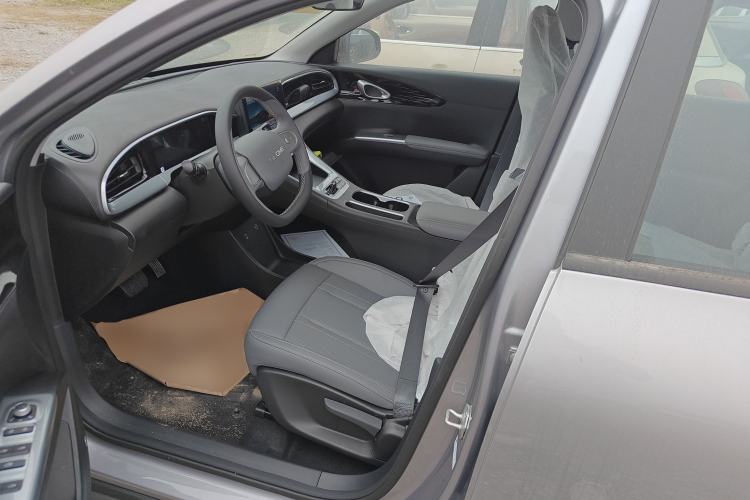 Used Geely Galaxy Geome 2026 Model 310km Youth Edition Left Front Seat