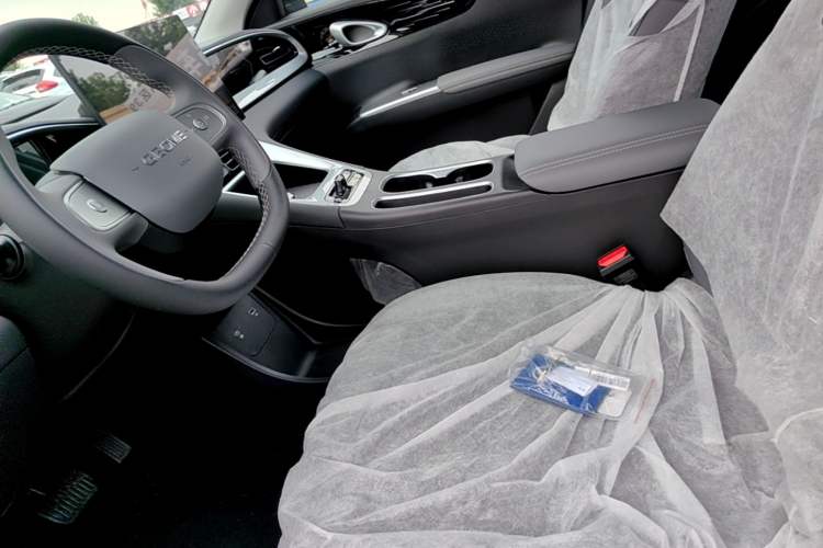 Used Geely Galaxy Geome 2026 310km Wind-Riding Edition Left Front Seat