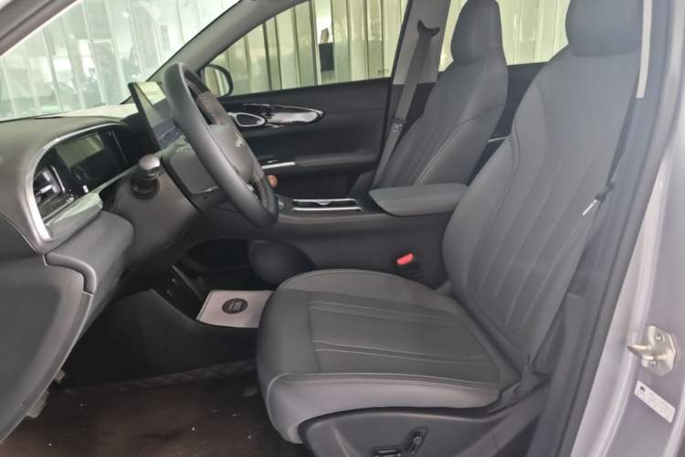 Used Geely Galaxy Geome 2026 Model 310km Dream Edition Left Front Seat