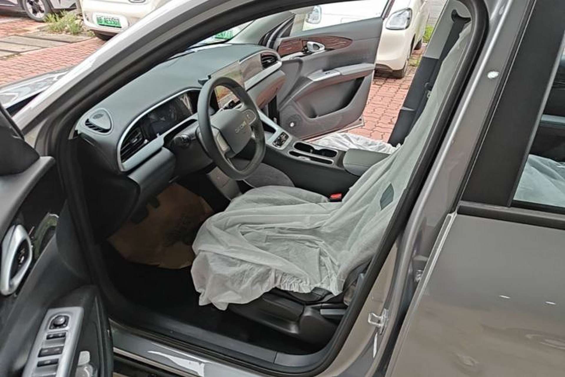 Used Geely Galaxy Geome 2026 Model 310km Youth Edition Left Front Seat