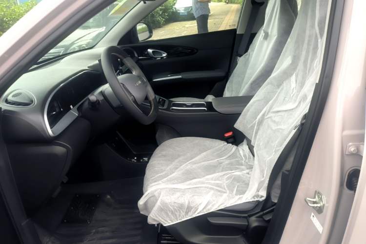 Used Geely Galaxy Geome 2026 Model 310km Youth Edition Left Front Seat