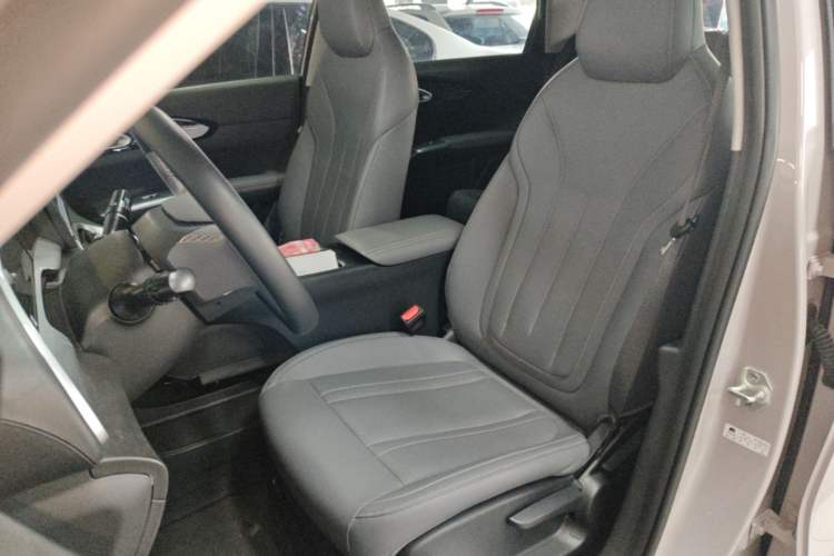 Used Geely Galaxy Geome 2026 Model 310km Youth Edition Left Front Seat