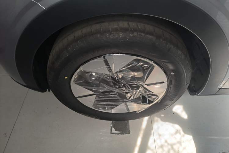 Used Geely Galaxy Geome 2026 Model 310km Dream Edition Left Front Wheel Hub