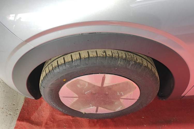 Used Geely Galaxy Geome 2026 Model 310km Dream Edition Left Front Wheel Hub