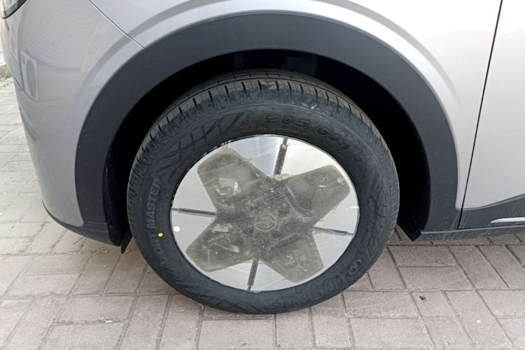 Used Geely Galaxy Geome 2026 Model 310km Dream Edition Left Front Wheel Hub