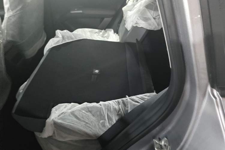 Used Geely Galaxy Geome 2026 Model 310km Youth Edition Left Rear Seat