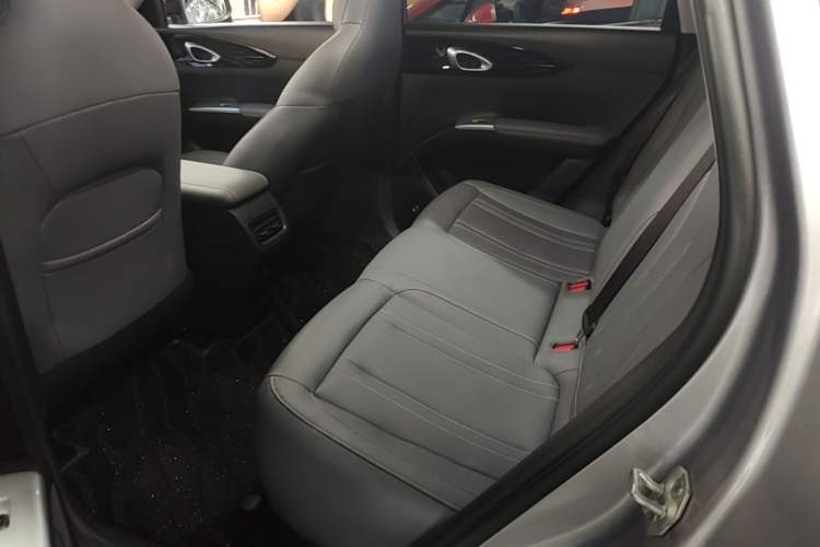 Used Geely Galaxy Geome 2026 Model 410km Exploration Edition Left Rear Seat