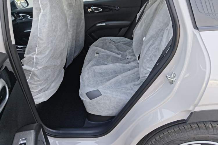 Used Geely Galaxy Geome 2026 Model 310km Youth Edition Left Rear Seat