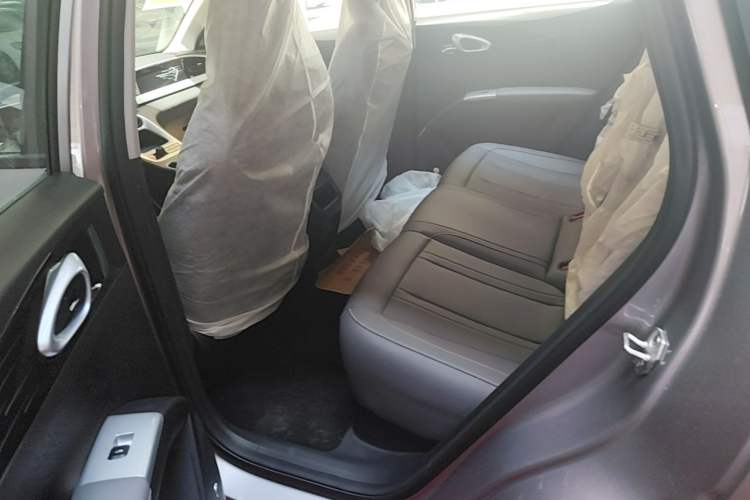 Used Geely Galaxy Geome 2026 Model 310km Youth Edition Left Rear Seat