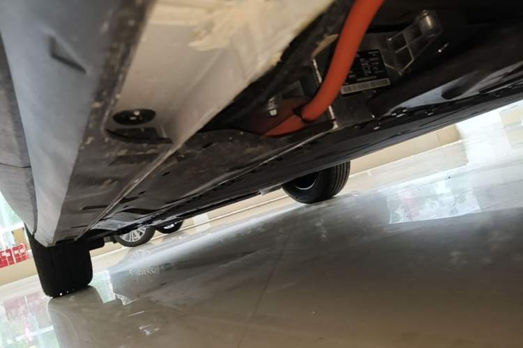 Used Geely Galaxy Geome 2026 Model 310km Youth Edition Left Side Sill