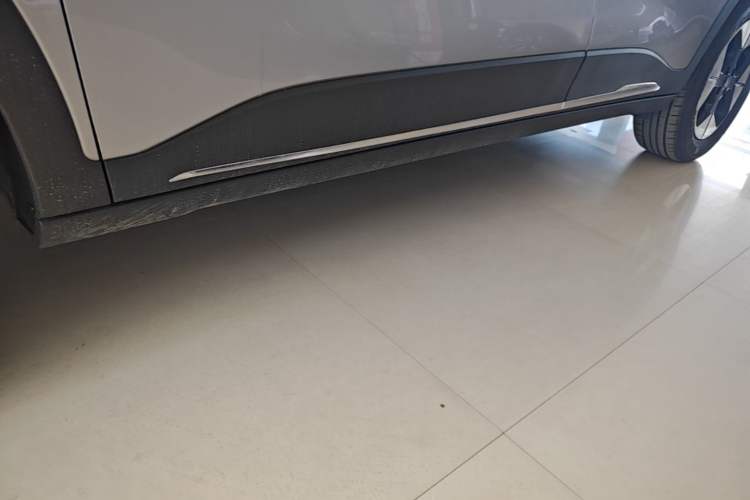 Used Geely Galaxy Geome 2026 Model 310km Dream Edition Left Side Sill