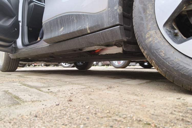 Used Geely Galaxy Geome 2026 Model 410km Freedom Edition Left Side Sill