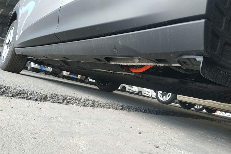 Used Geely Galaxy Geome 2026 Model 310km Youth Edition Left Side Sill