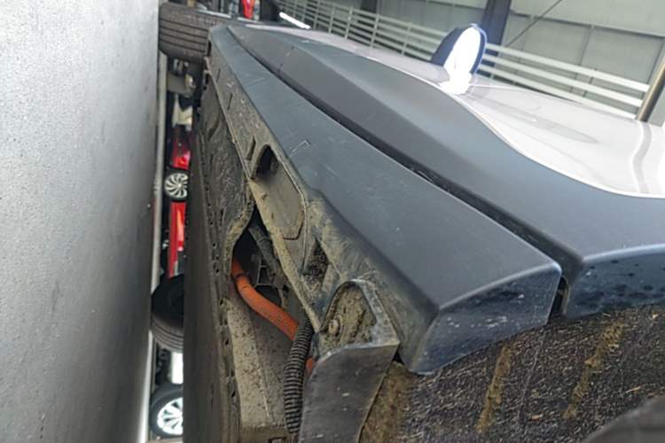 Used Geely Galaxy Geome 2026 Model 410km Freedom Edition Left Side Sill