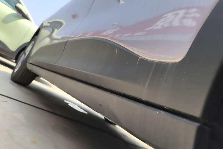 Used Geely Galaxy Geome 2026 Model 410km Carefree Edition Left Side Sill