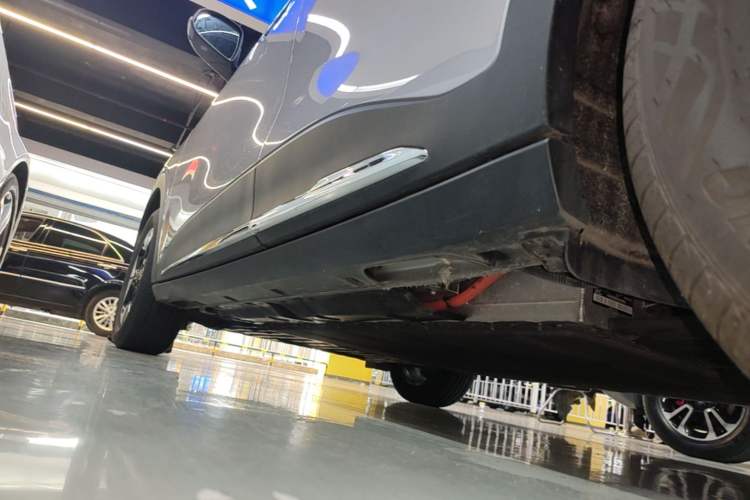 Used Geely Galaxy Geome 2026 Model 410km Exploration Edition Left Side Sill