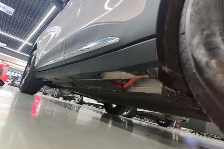 Used Geely Galaxy Geome 2026 Model 410km Exploration Edition Left Side Sill