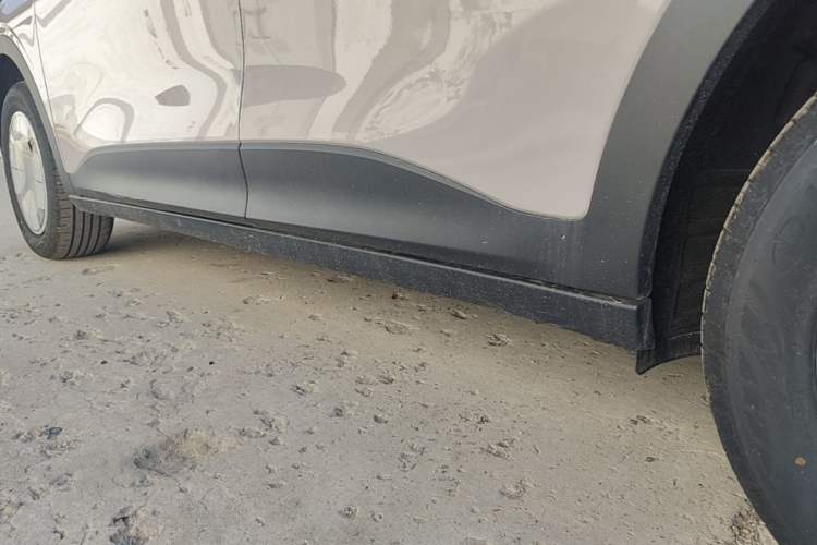 Used Geely Galaxy Geome 2026 Model 310km Youth Edition Left Side Sill
