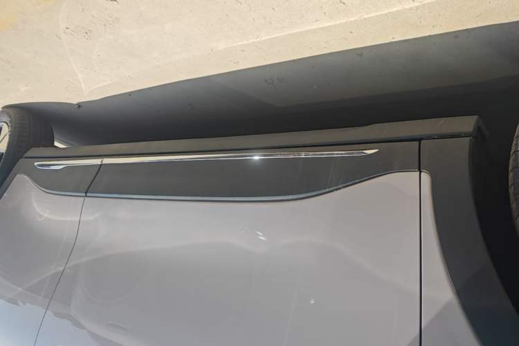 Used Geely Galaxy Geome 2026 Model 310km Dream Edition Left Side Sill