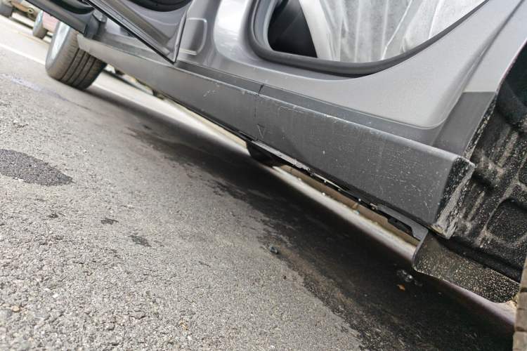 Used Geely Galaxy Geome 2026 Model 410km Carefree Edition Left Side Sill