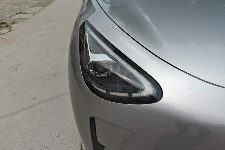 Used Geely Galaxy Geome 2026 Model 410km Freedom Edition Right Front Headlight