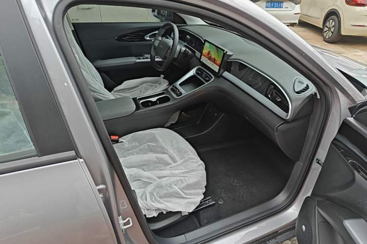 Used Geely Galaxy Geome 2026 Model 310km Youth Edition Right Front Seat