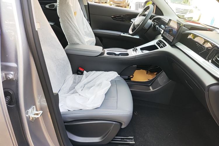 Used Geely Galaxy Geome 2026 Model 310km Youth Edition Right Front Seat