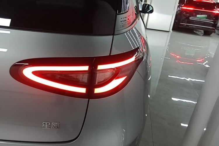 Used Geely Galaxy Geome 2026 Model 410km Freedom Edition Right Rear Taillight