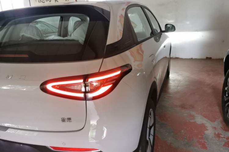 Used Geely Galaxy Geome 2026 Model 310km Youth Edition Right Rear Taillight
