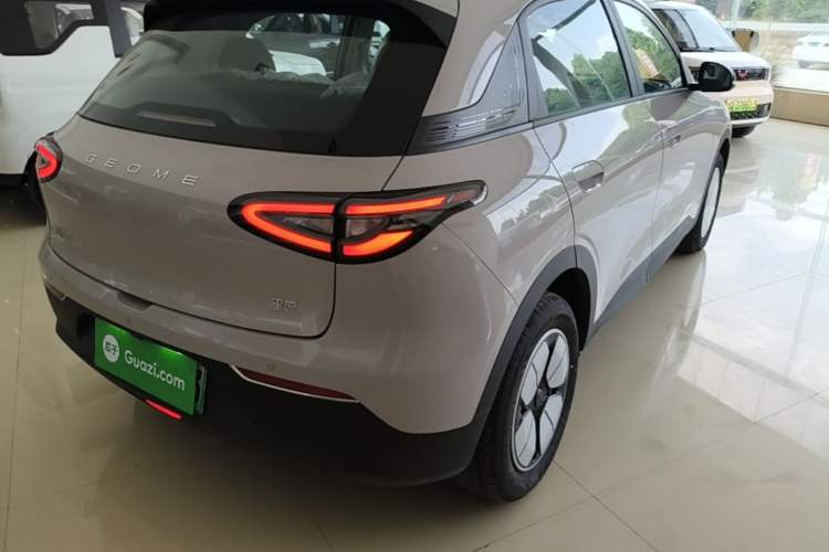 Used Geely Galaxy Geome 2026 Model 310km Youth Edition Right Rear Taillight