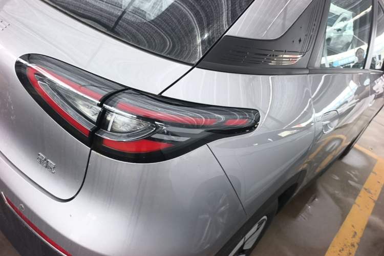 Used Geely Galaxy Geome 2026 Model 310km Youth Edition Right Rear Taillight