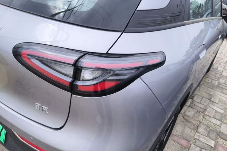 Used Geely Galaxy Geome 2026 Model 410km Freedom Edition Right Rear Taillight