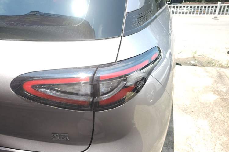 Used Geely Galaxy Geome 2026 Model 310km Youth Edition Right Rear Taillight