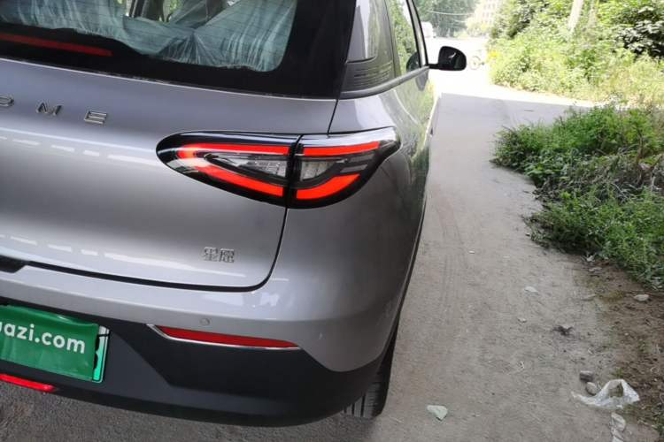 Used Geely Galaxy Geome 2026 Model 410km Freedom Edition Right Rear Taillight