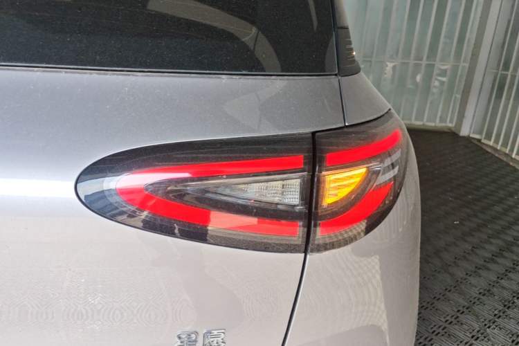 Used Geely Galaxy Geome 2026 Model 310km Dream Edition Right Rear Taillight
