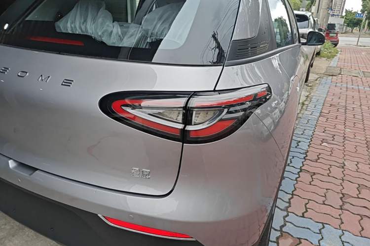 Used Geely Galaxy Geome 2026 Model 310km Youth Edition Right Rear Taillight