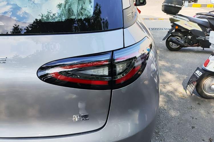 Used Geely Galaxy Geome 2026 Model 310km Youth Edition Right Rear Taillight