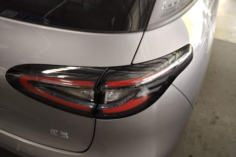 Used Geely Galaxy Geome 2026 Model 310km Youth Edition Right Rear Taillight