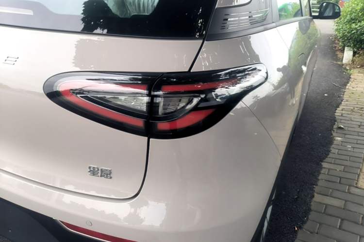 Used Geely Galaxy Geome 2026 Model 310km Youth Edition Right Rear Taillight