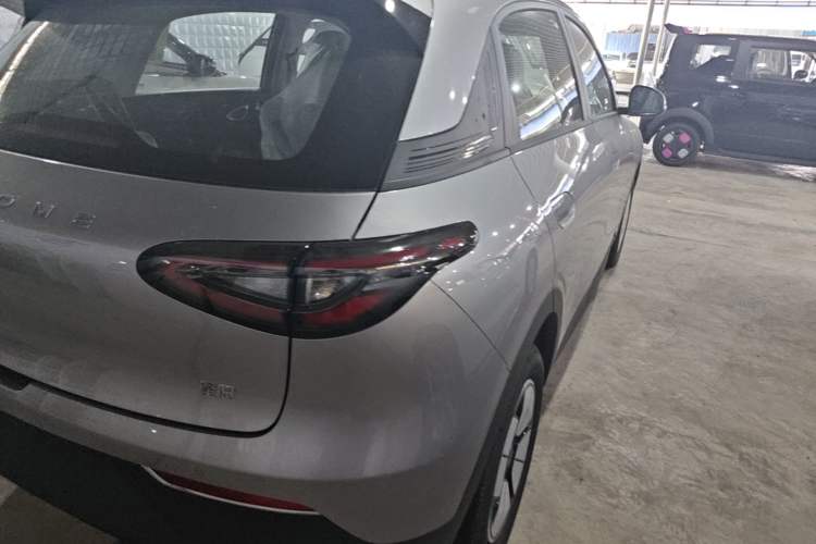 Used Geely Galaxy Geome 2026 Model 310km Youth Edition Right Rear Taillight