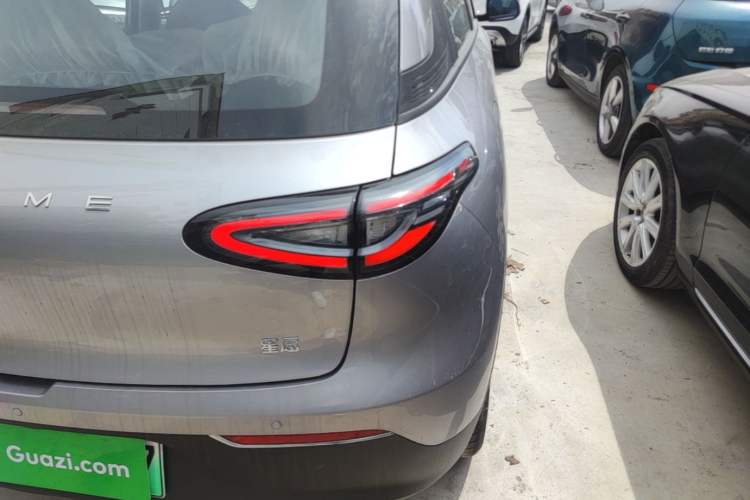 Used Geely Galaxy Geome 2026 Model 310km Youth Edition Right Rear Taillight
