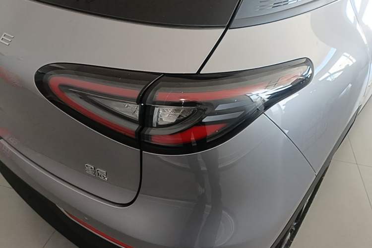 Used Geely Galaxy Geome 2026 Model 310km Dream Edition Right Rear Taillight