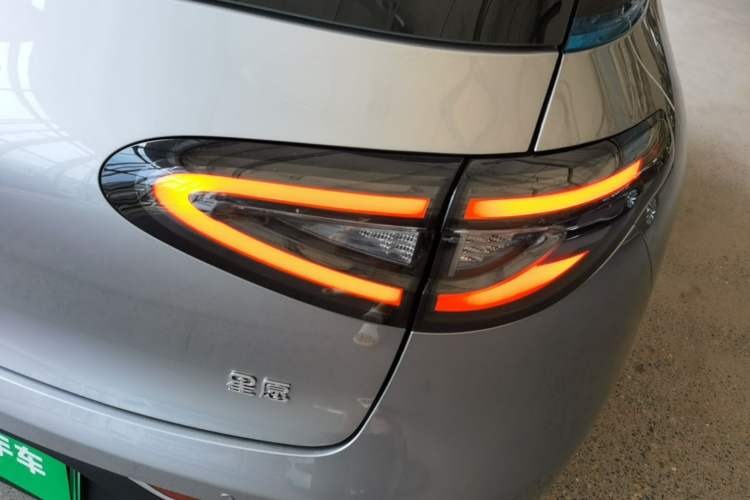 Used Geely Galaxy Geome 2026 Model 410km Exploration Edition Right Rear Taillight